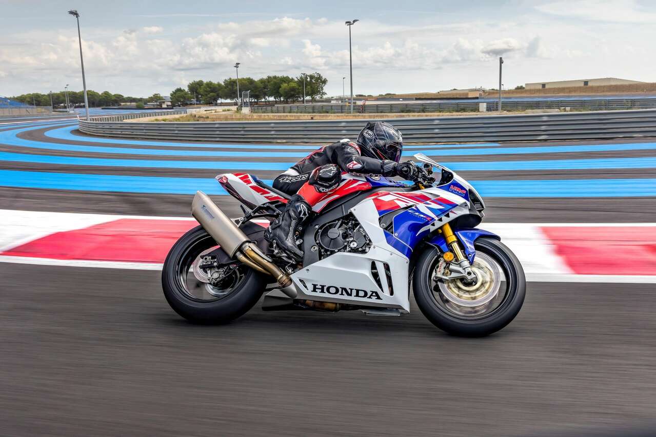 CBR1000RR-R Fireblade SP 30th Anniversary