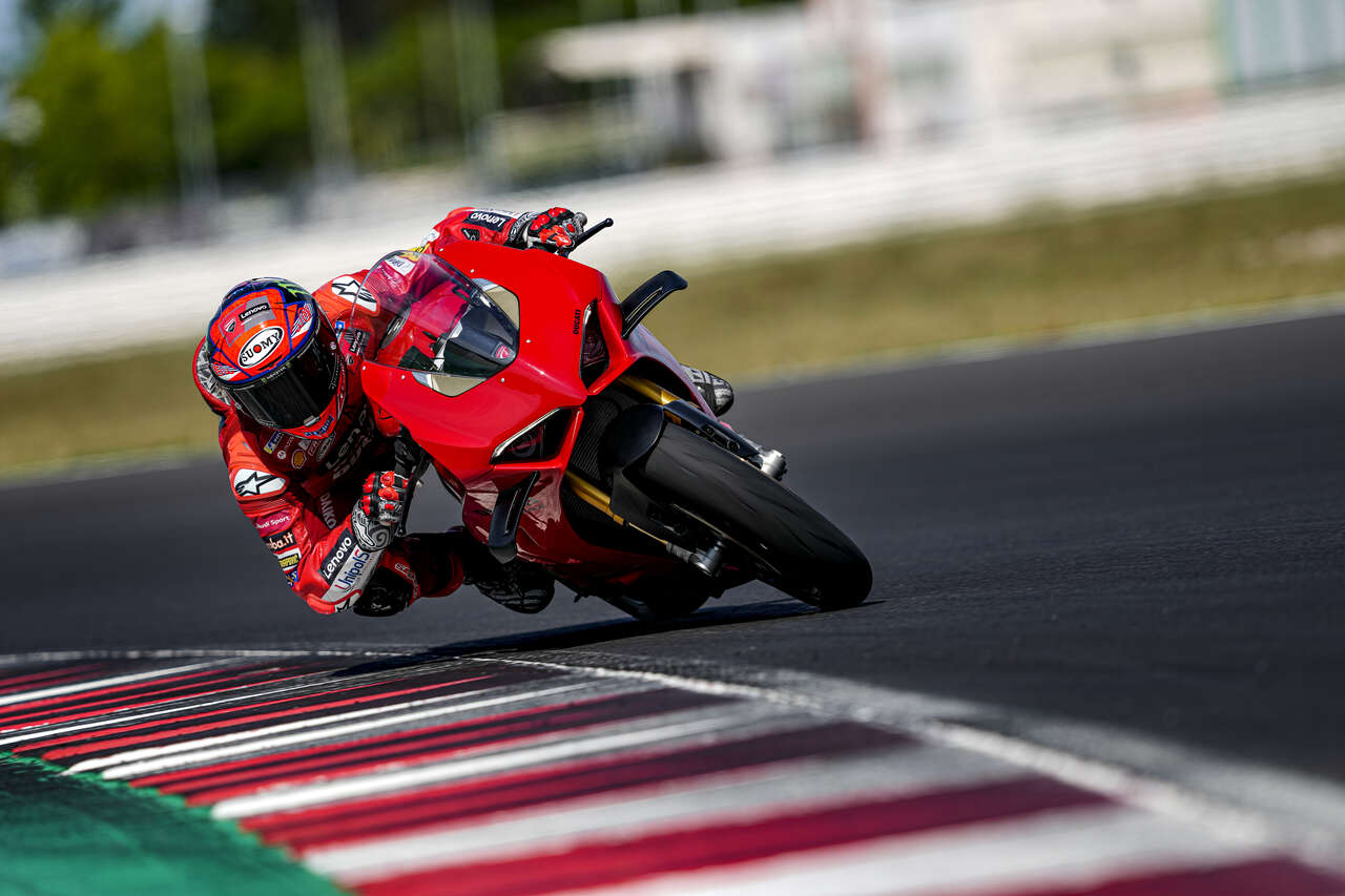 Ducati Panigale V4 S 2022