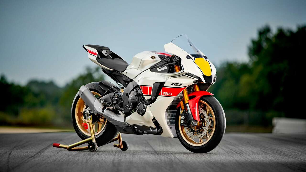 Yamaha R1 60th Anniversary