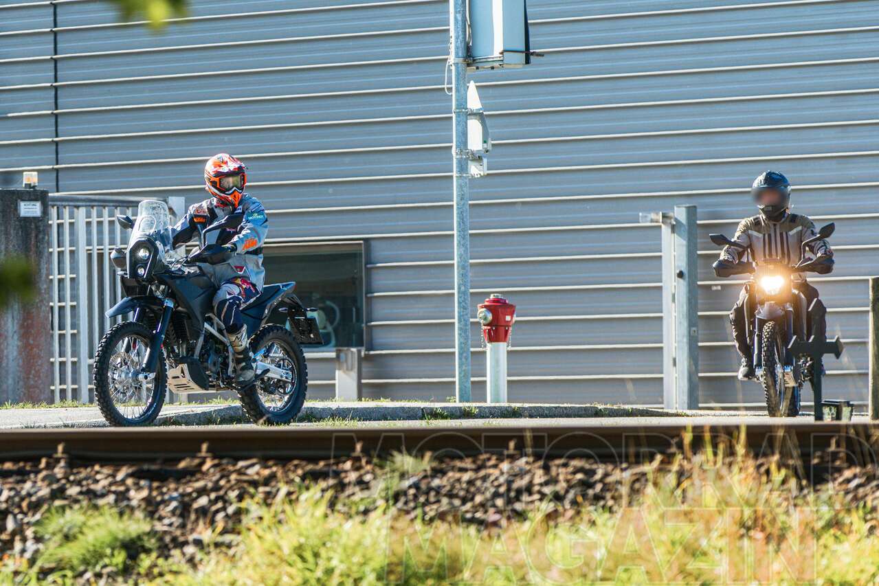 KTM 390 Adventure und KTM 390 Enduro als Prototypen. Alle Fotos und Text © bmh-images