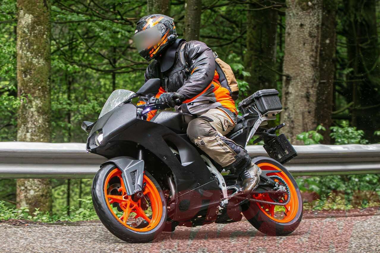 KTM RC390 / bmh-images