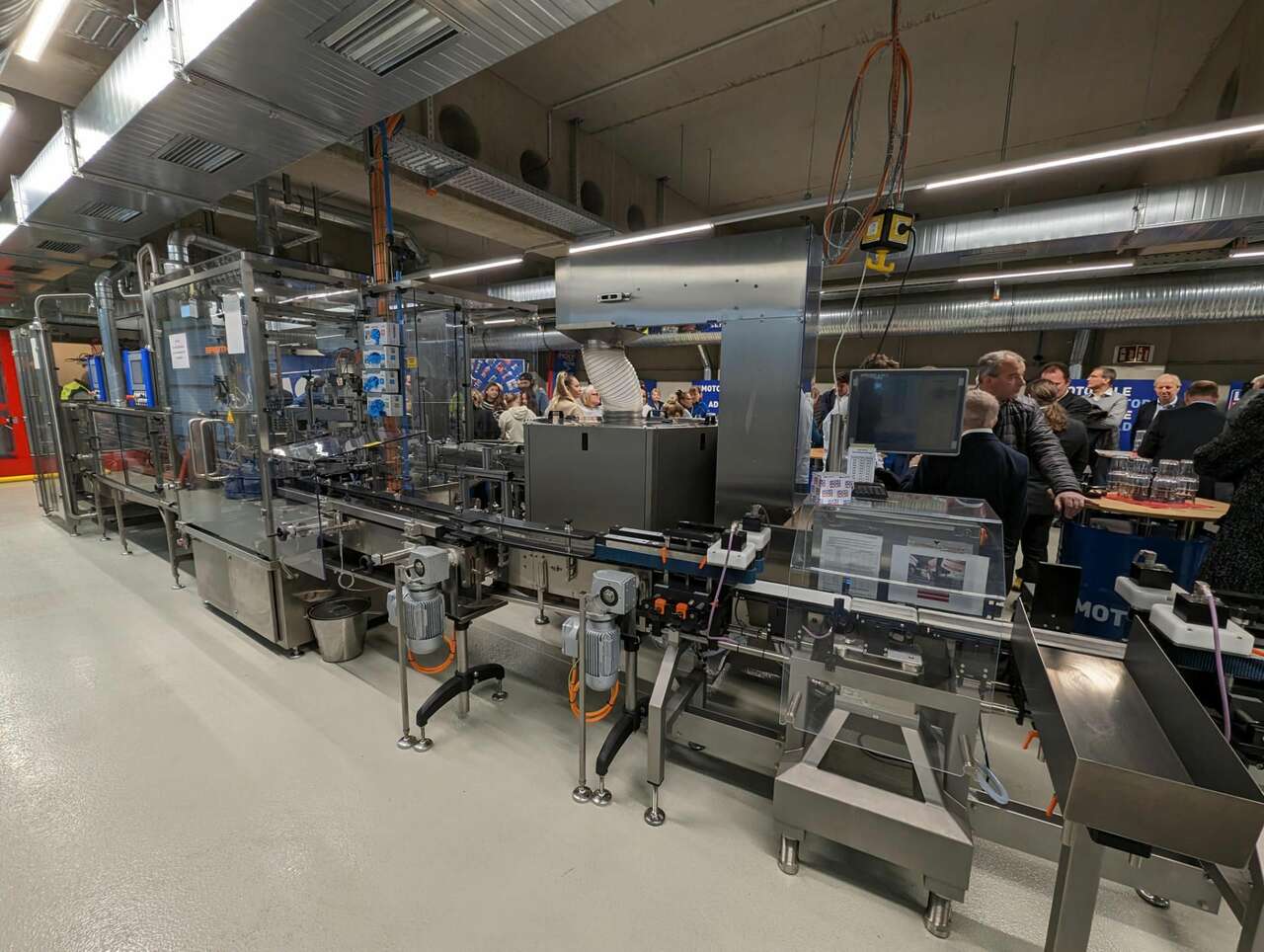 Eine der neuen Abfüllanlagen bei Liqui Moly in Ulm.