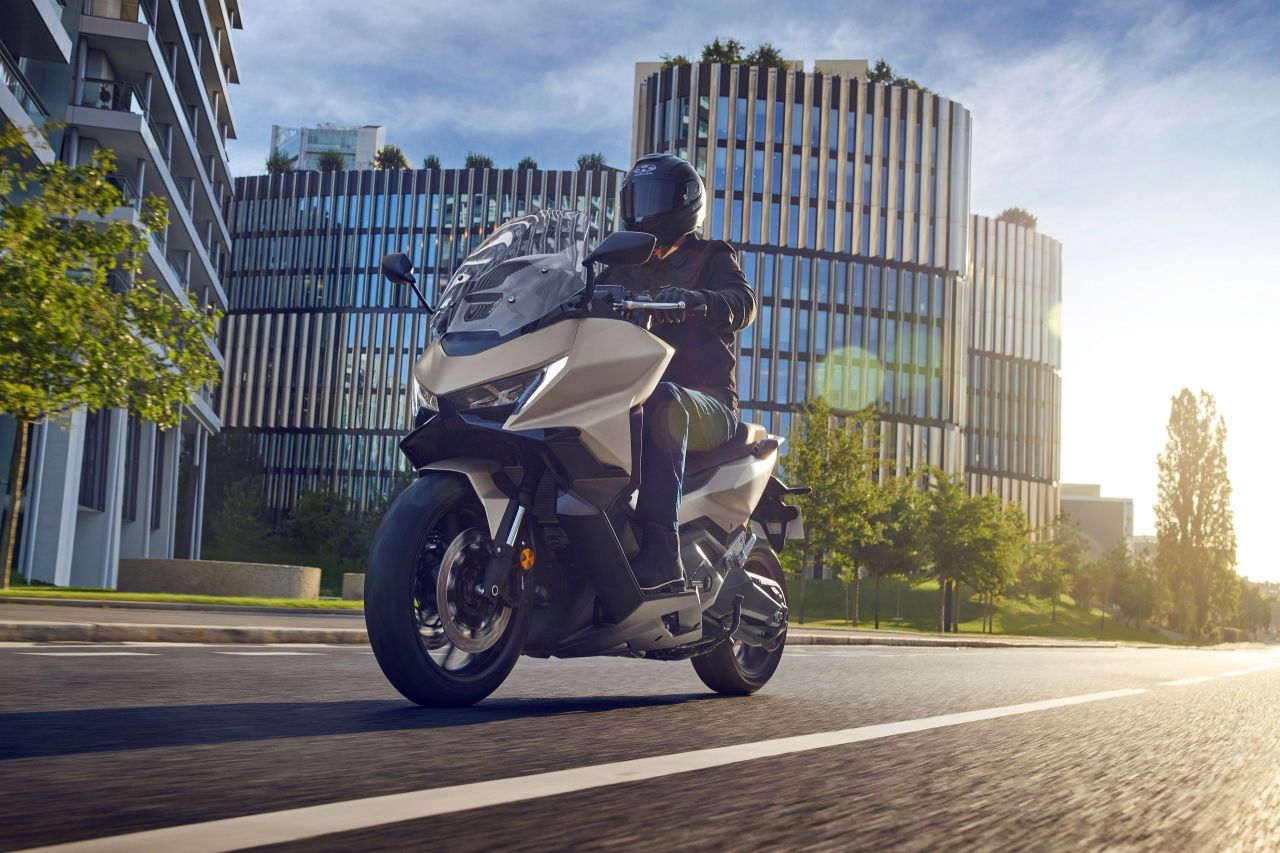 Honda Forza 750