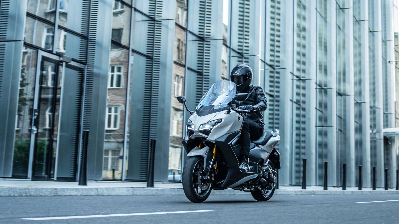 Yamaha TMAX 2025