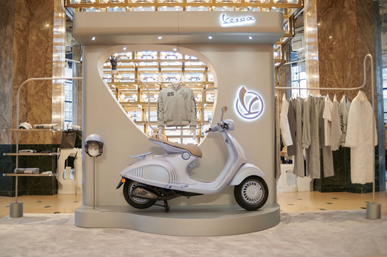 Die Vespa Snake Capsule: macht in Kürze auch im Wiener Kaufhaus Steffl Station.