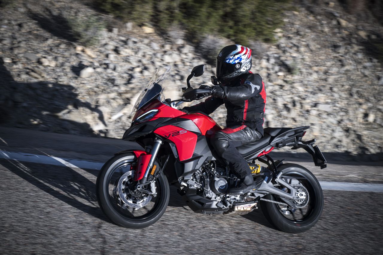Ducati Multistrada V2 S 2025