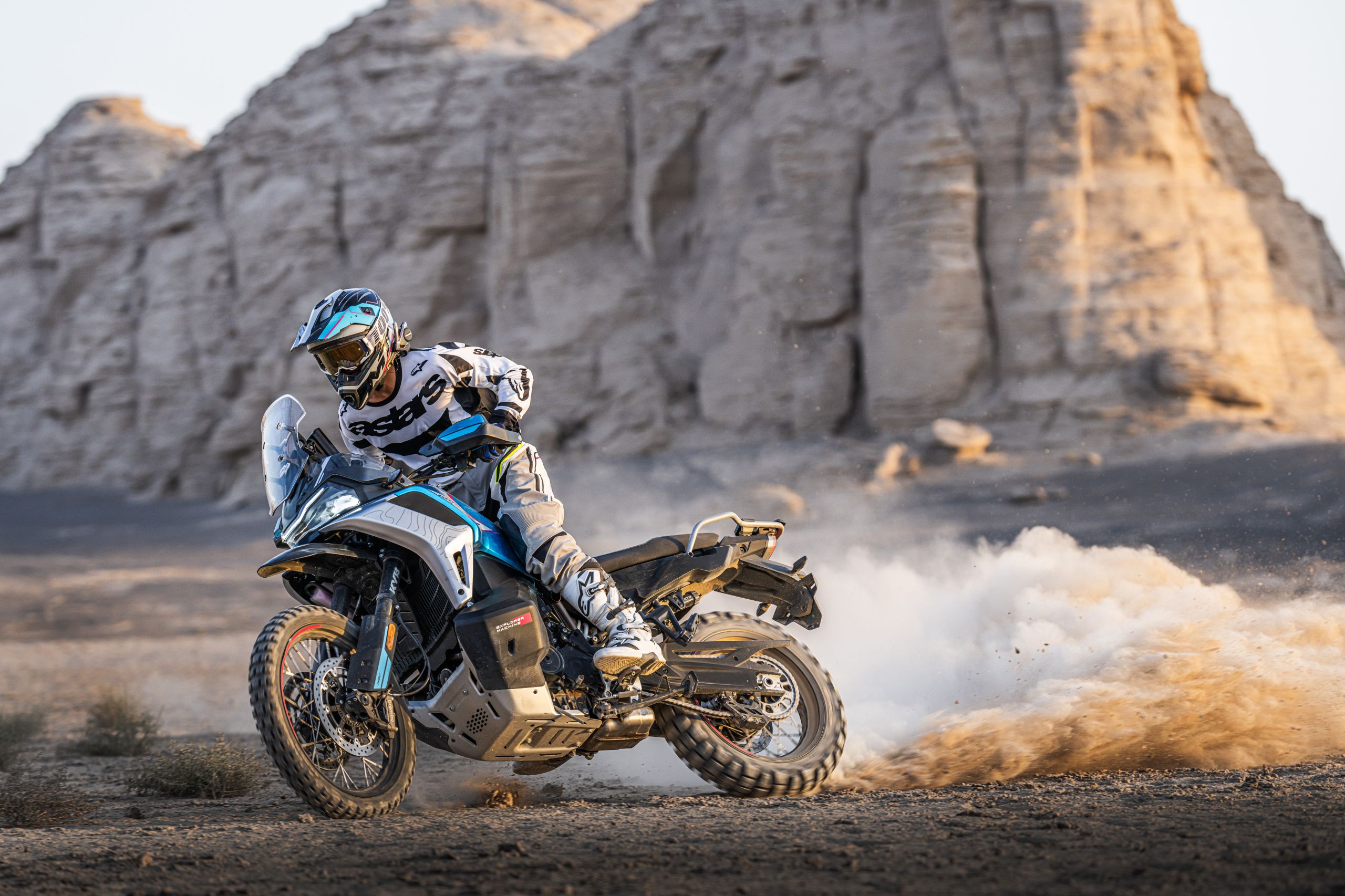 CFMoto Tausender Adventure CFMoto 1000MT X CFMoto Tausender Adventure CFMoto 1000MT X