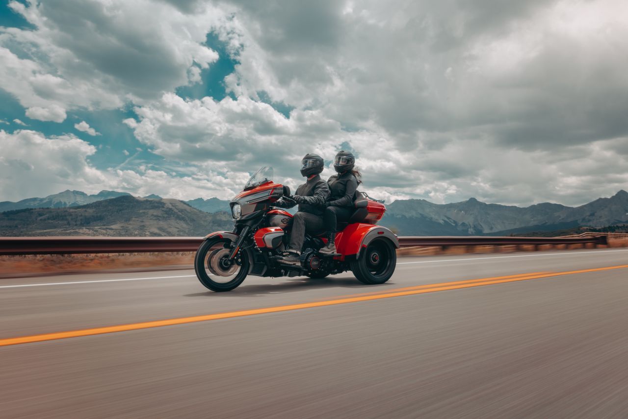 Harley CVO Street Glide 3