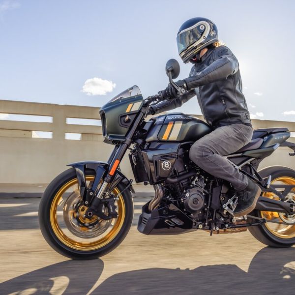 GSX-8TT mit 1600 Euro Preisvorteil
